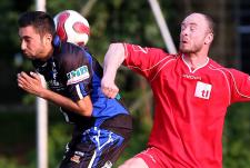 Photo Pascal Muller: TL (en rouge) aura l'honneur de lancer la saison 2014, en compagnie de GDJ le 7 avril à 19h45