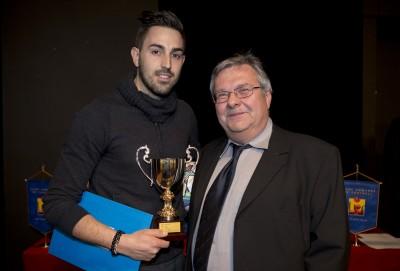 Archive 2013 - Lausanne By Night reçoit un trophée.